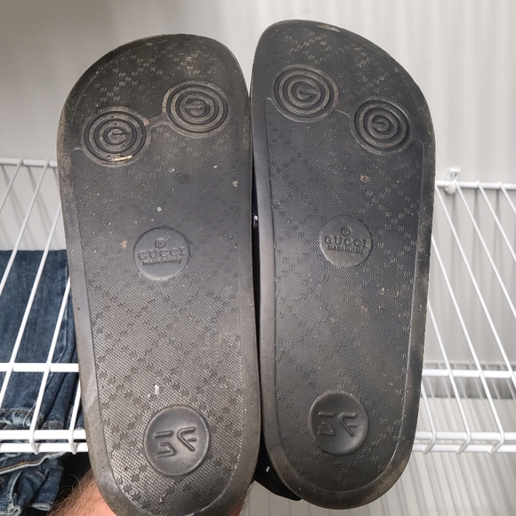 Mens Gucci slides size 10 - Picture 4 of 4